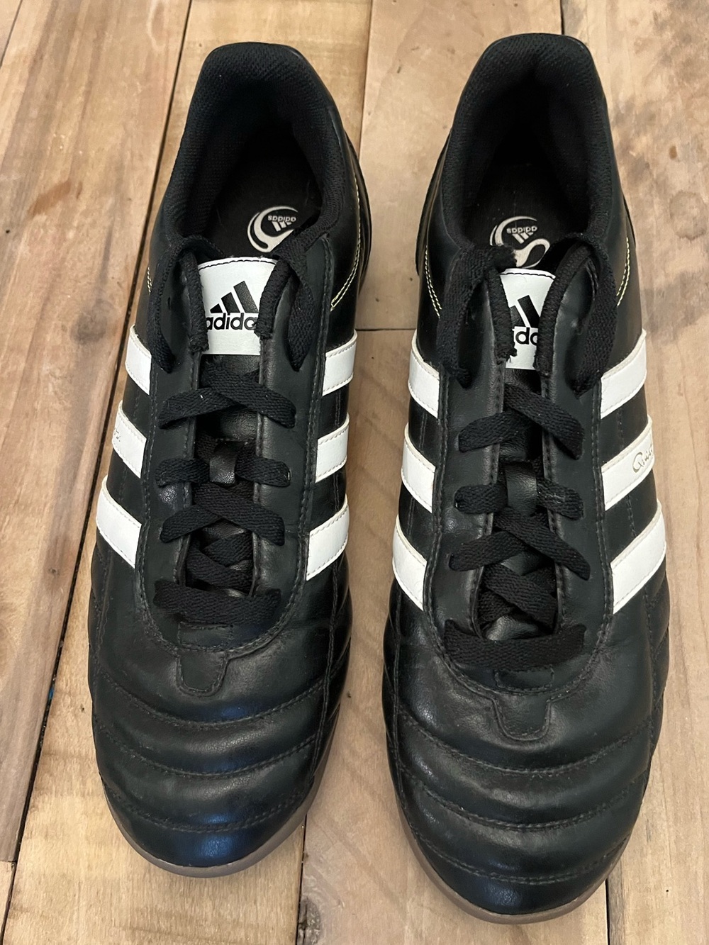 Vintage Adidas Questra Soccer Trainer Shoes Men Size 10  (G01004)